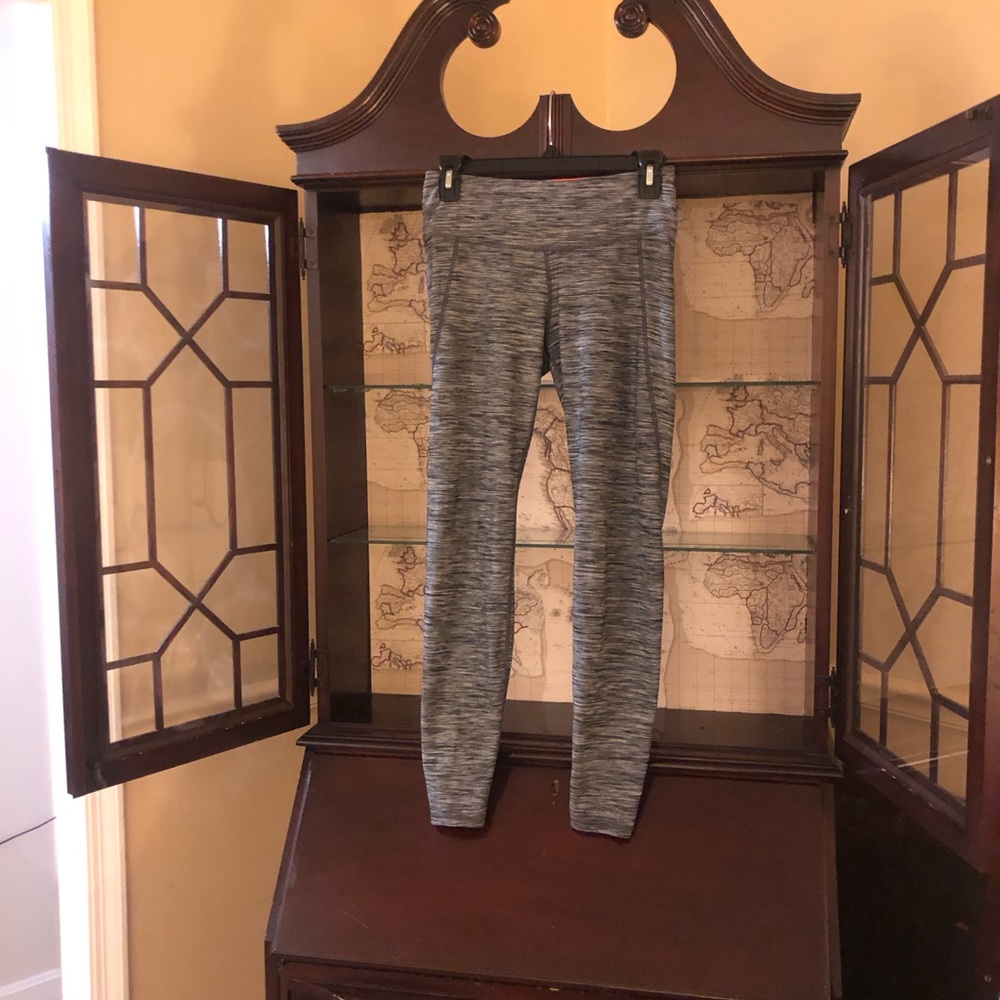 Size xs yoga pants